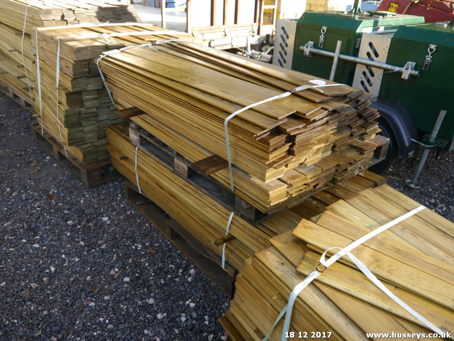 PALLET 1450MM FEATHER EDGE BOARD - Image 2 of 2