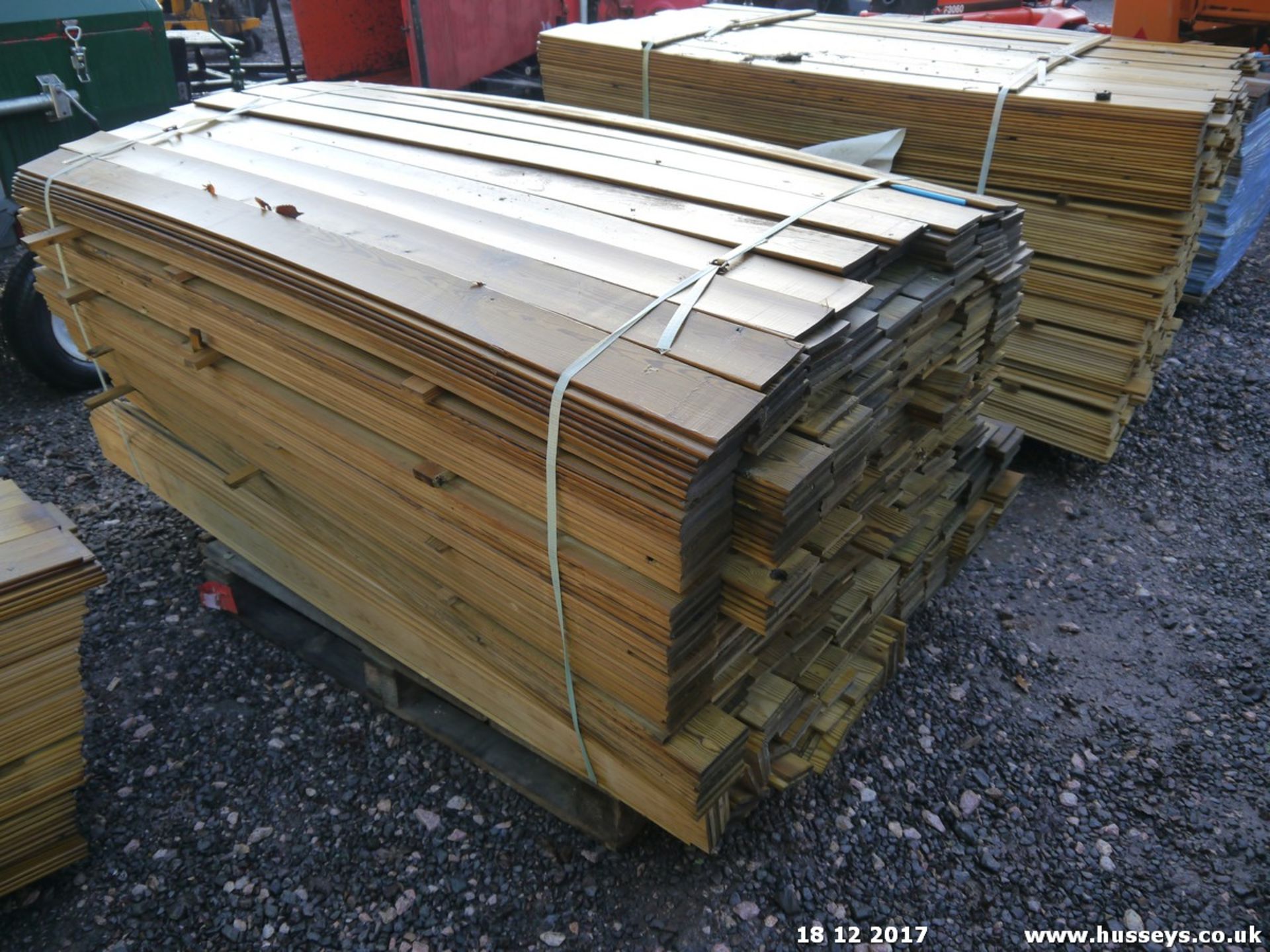 PALLET 1700 FEATHER EDGE BOARD - Image 2 of 2