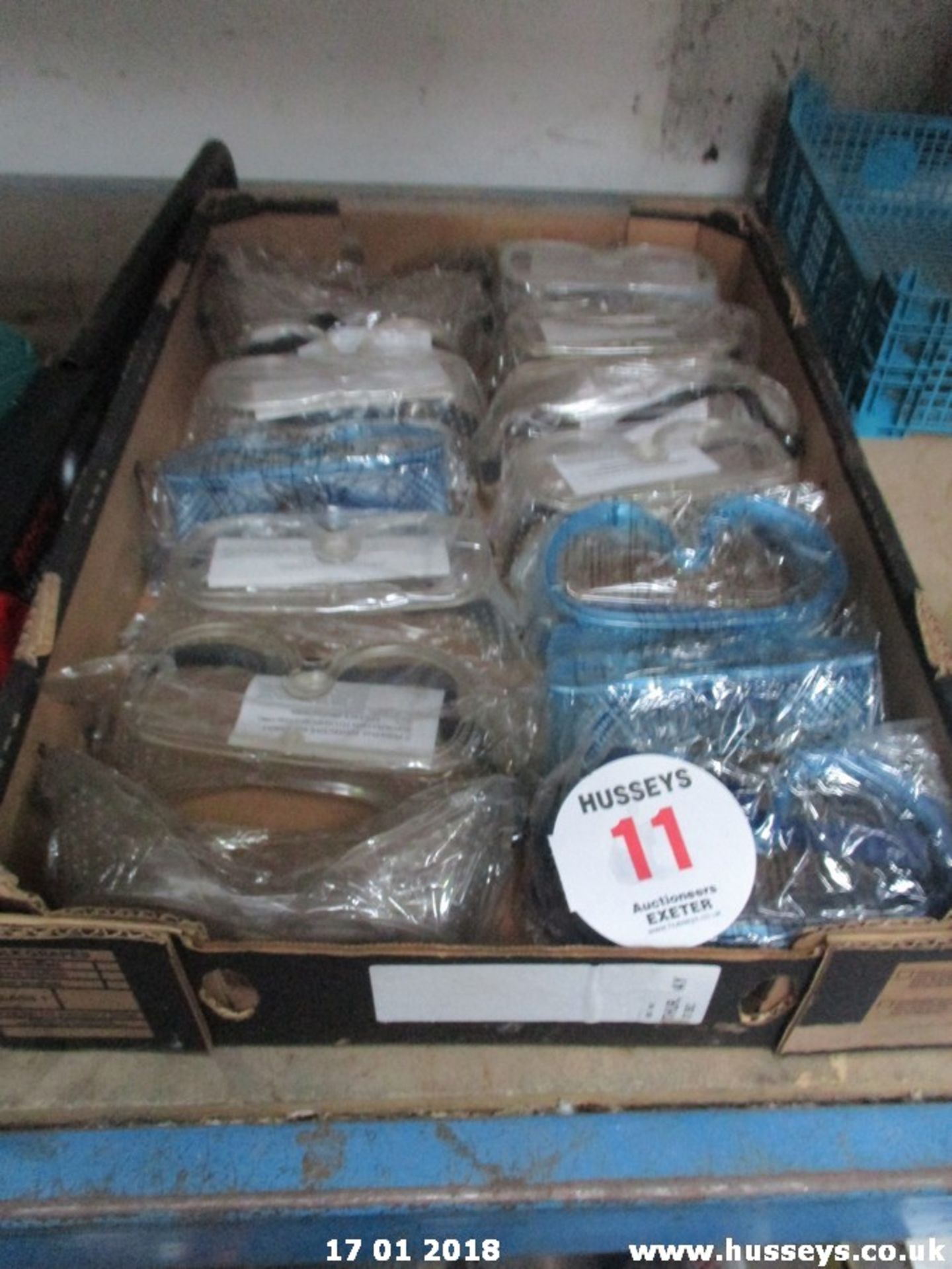 BOX OF GOGGLES