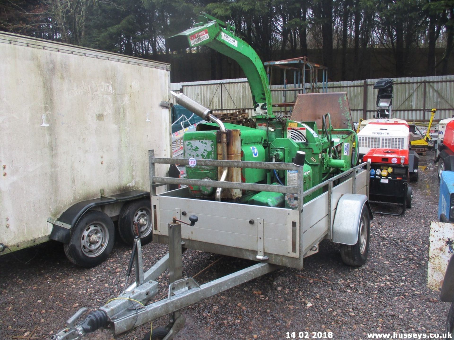 BANDIT 65E WOODCHIPPER C/W TRAILER, HATZ 3 CYLINDER DSL ENGINE RUNS, DRIVES, CHIPS. **