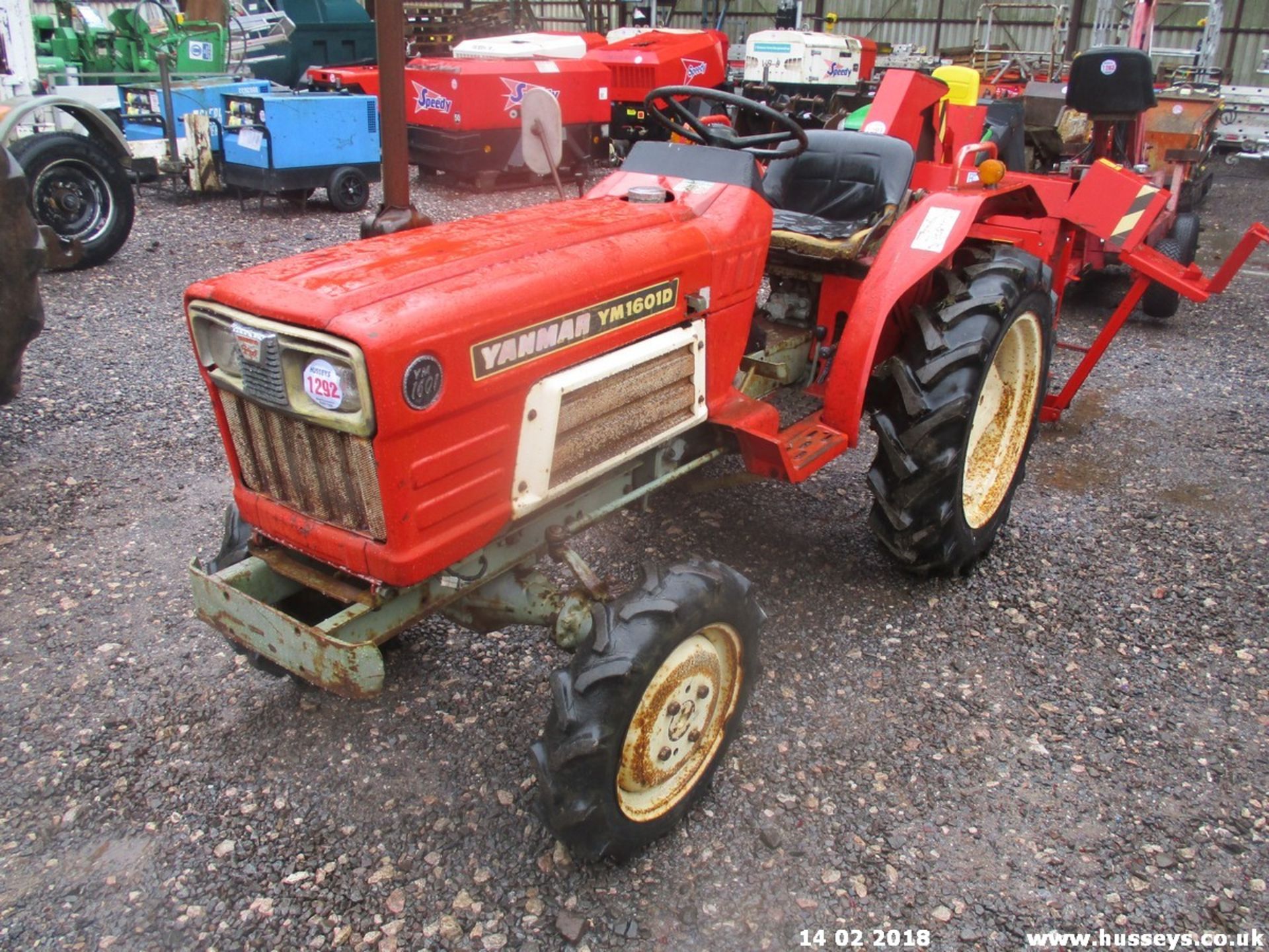 YARMAR 160ID 4WD COMPACT TRACTOR, RUNS,DRIVES (1035 HRS) NEW REAR TYRE