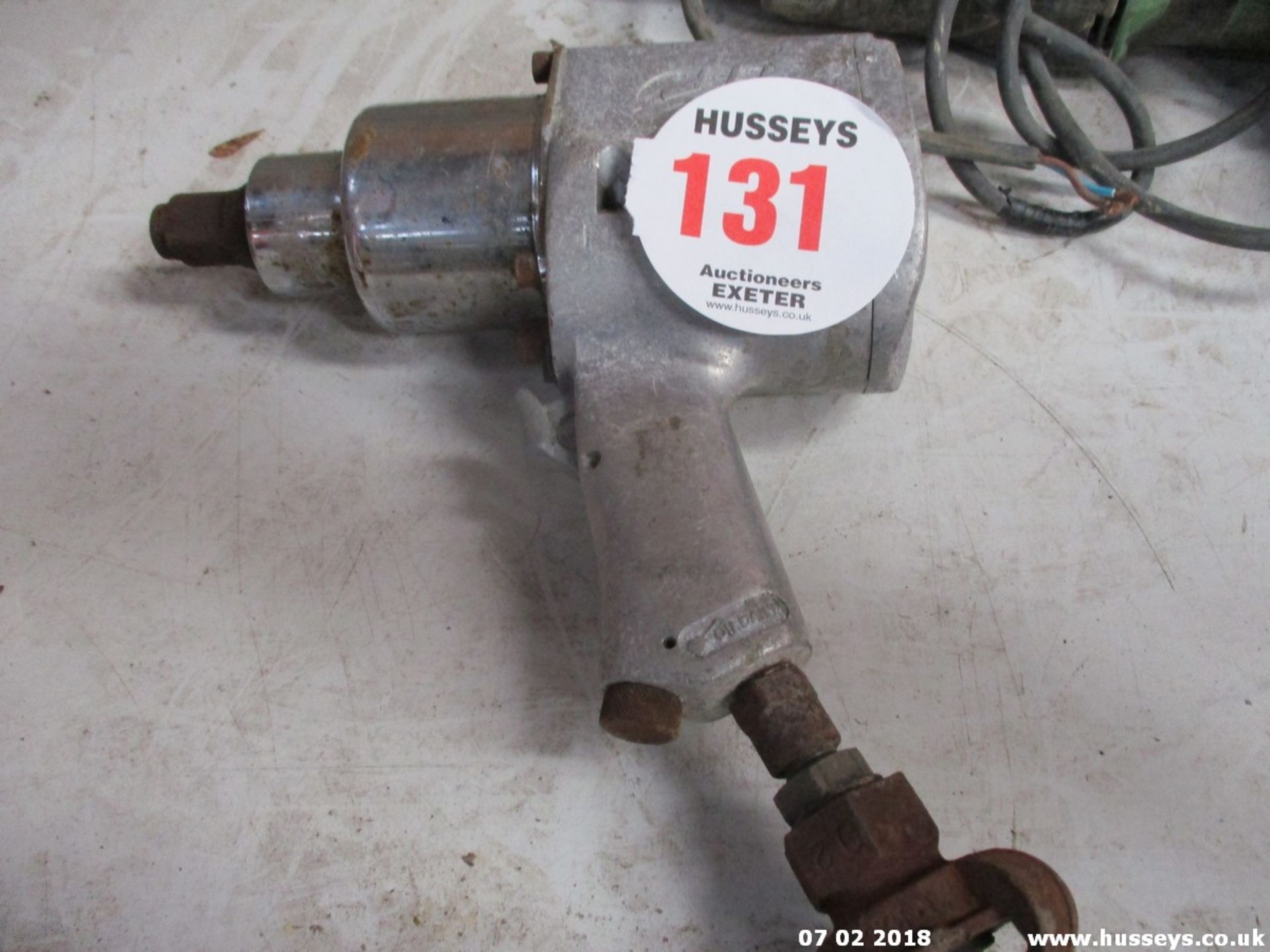 IMPACT WRENCH