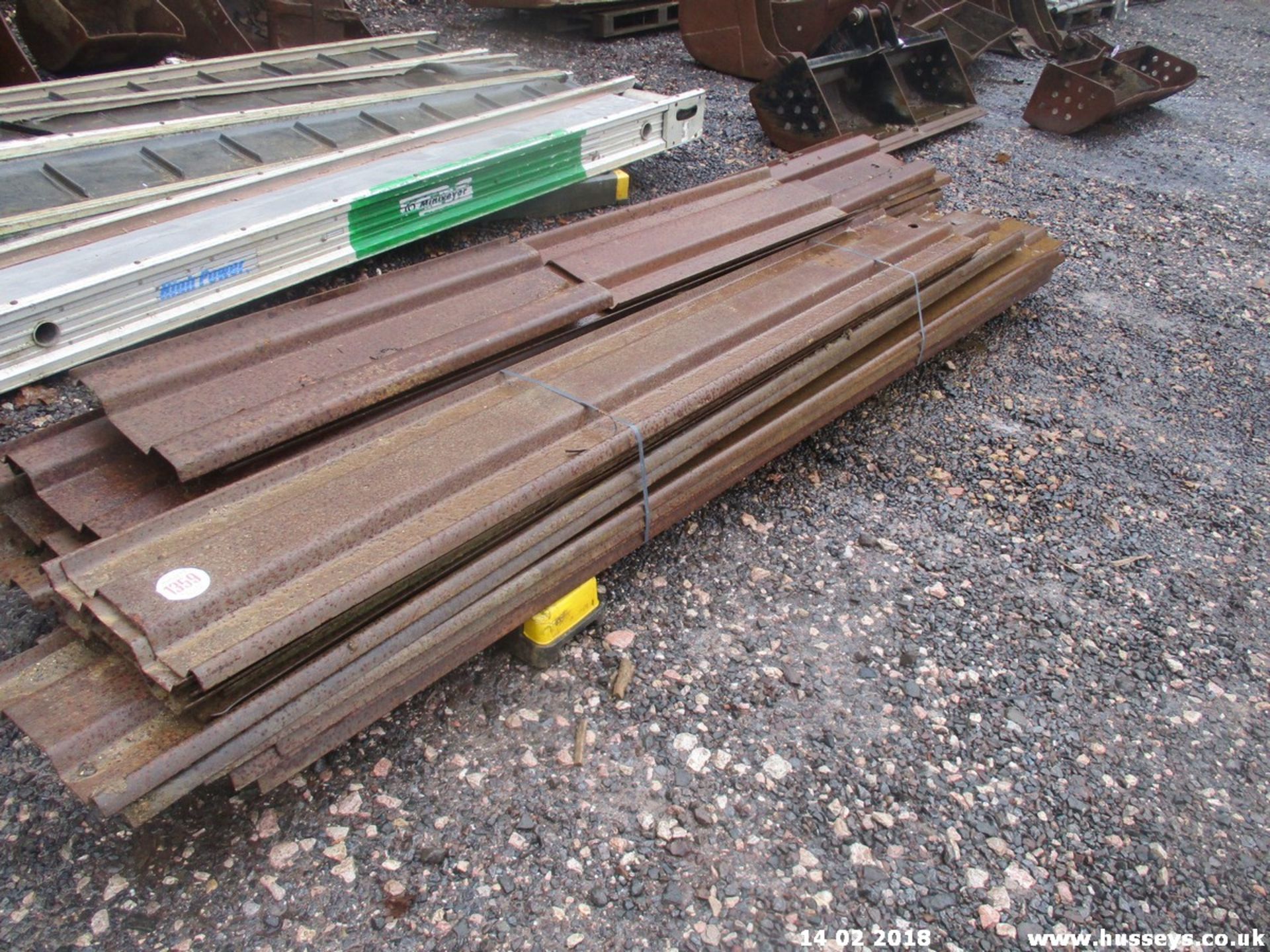 16 STEEL TRENCH PLATES