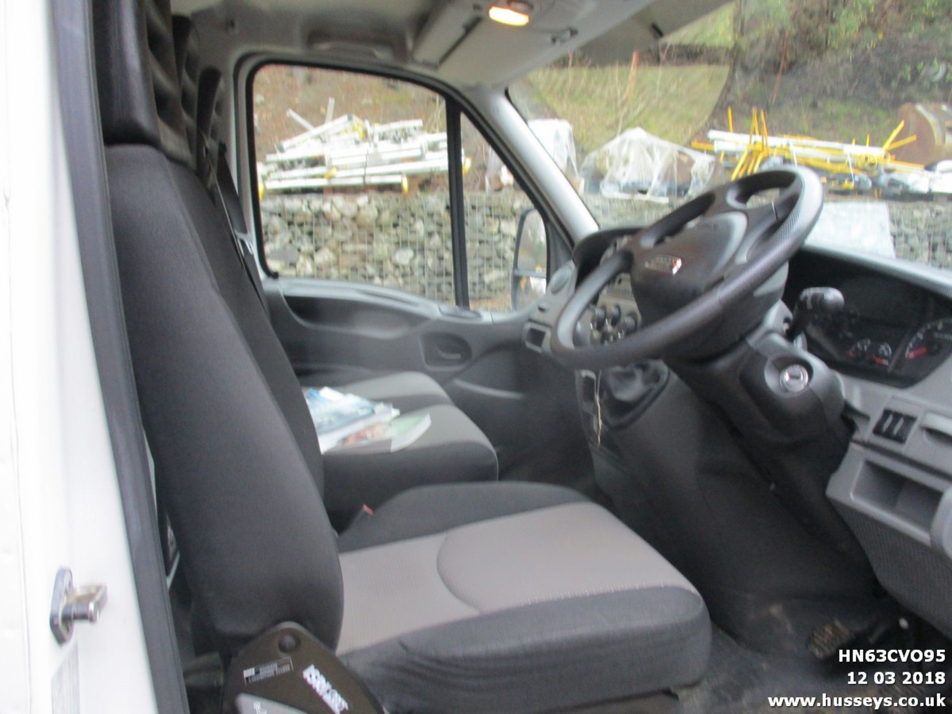 2013 IVECO DAILY 35S15 LWB HN63CVO - Image 2 of 11