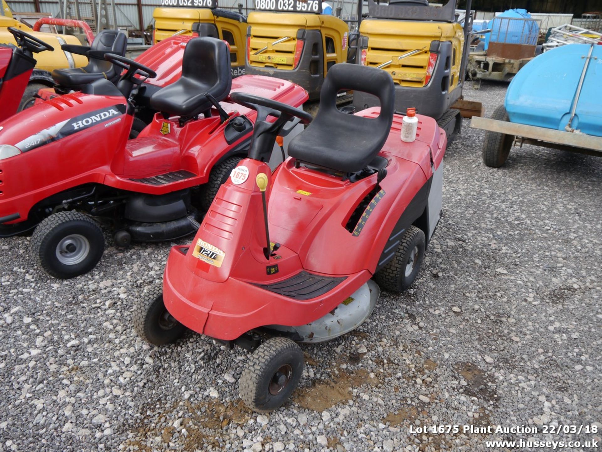 HONDA 1211 MOWER RUNS, DRIVES, CUTS