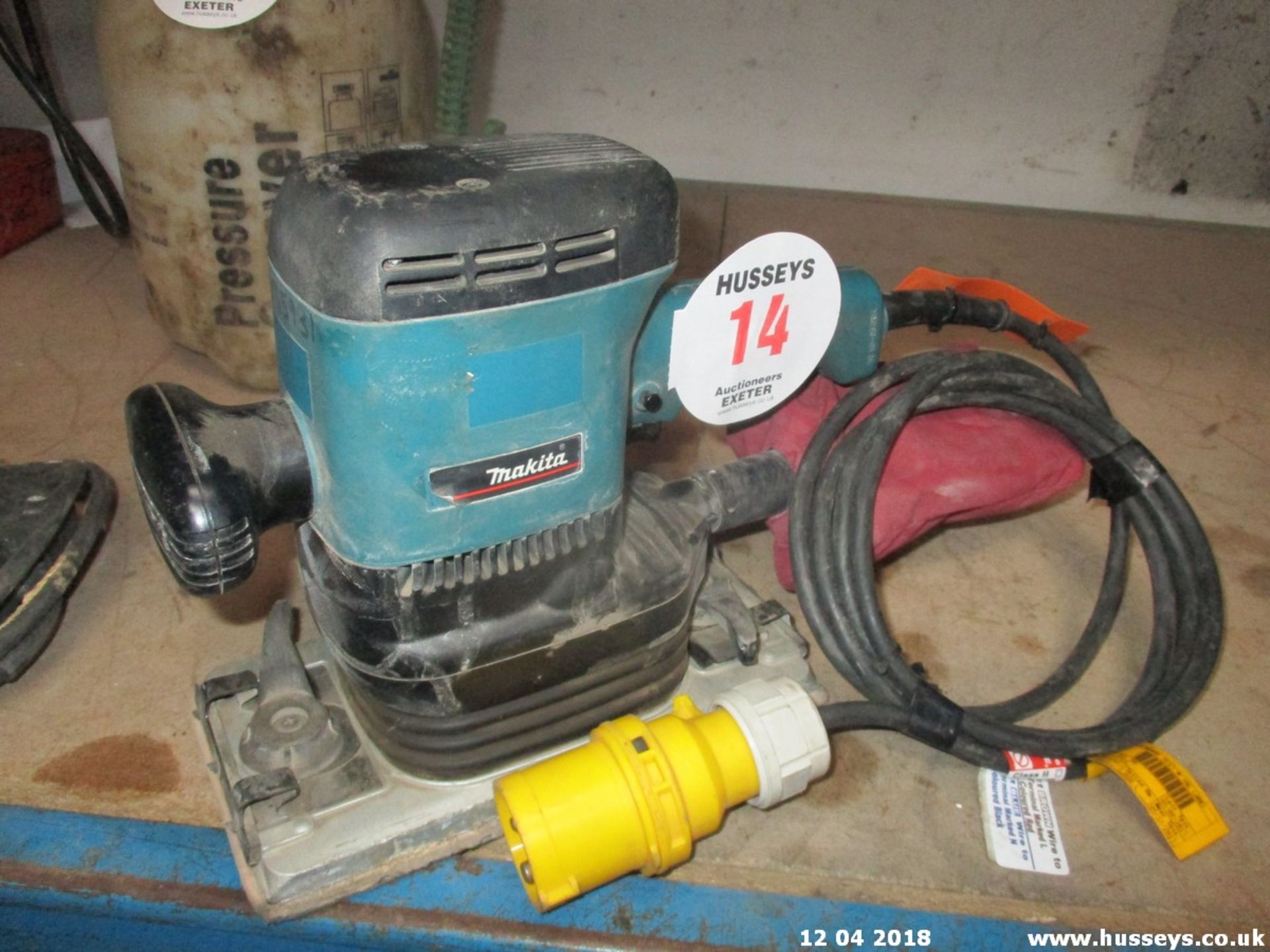 MAKITA SANDER