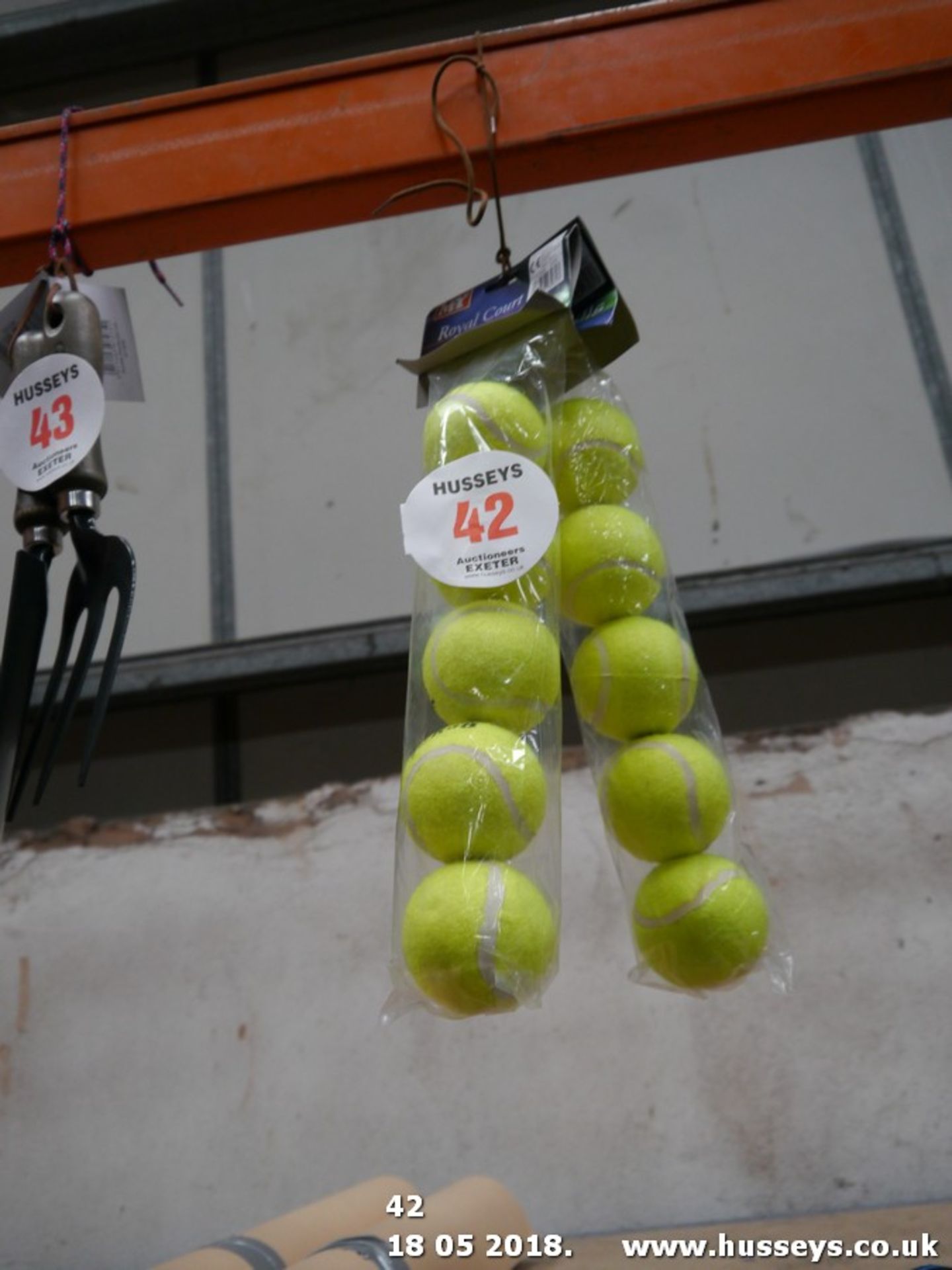 TENNIS BALLS