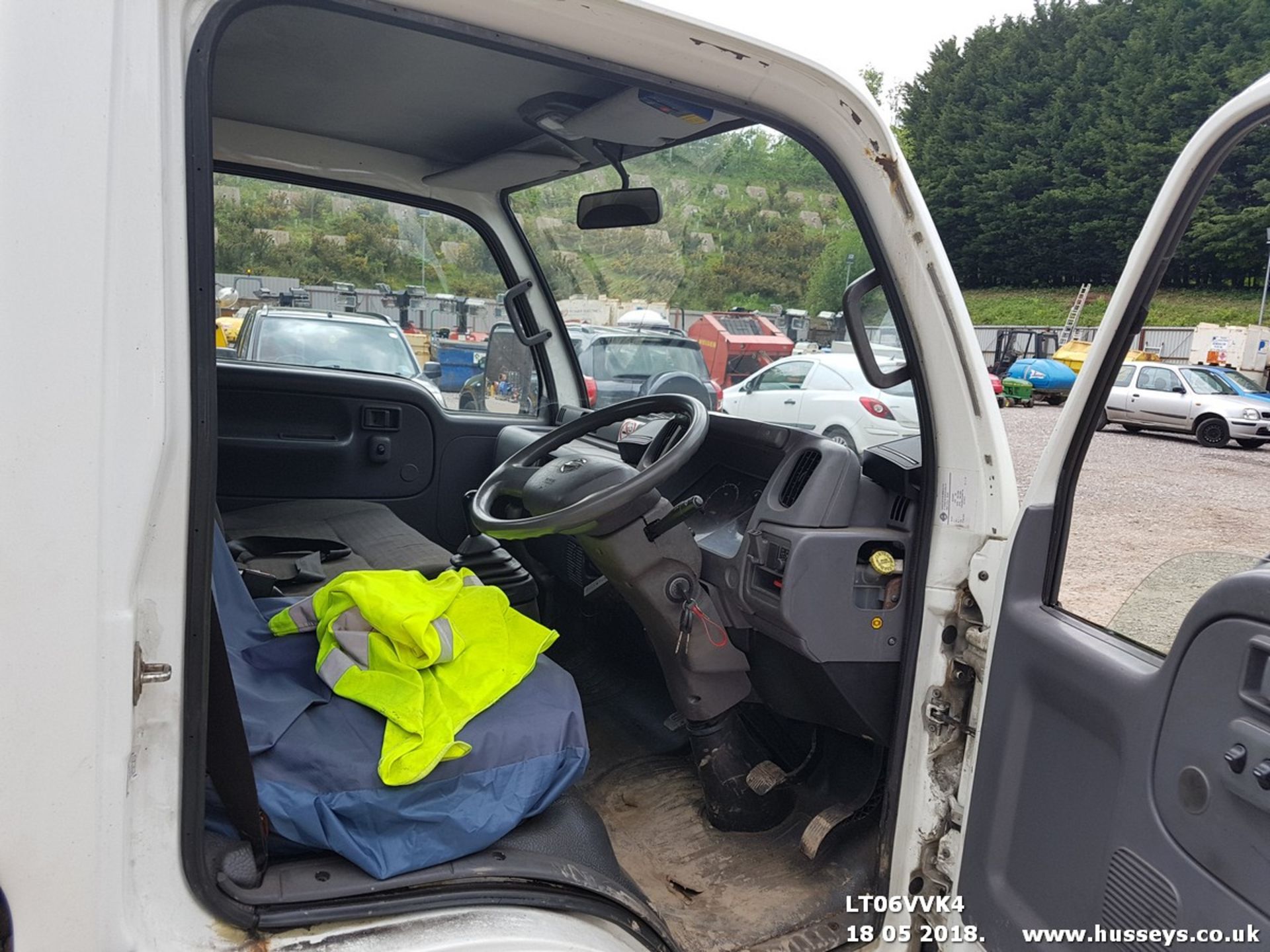 2006 NISSAN CABSTAR 35.13 MWB RECOVERY LORRY - Image 4 of 6