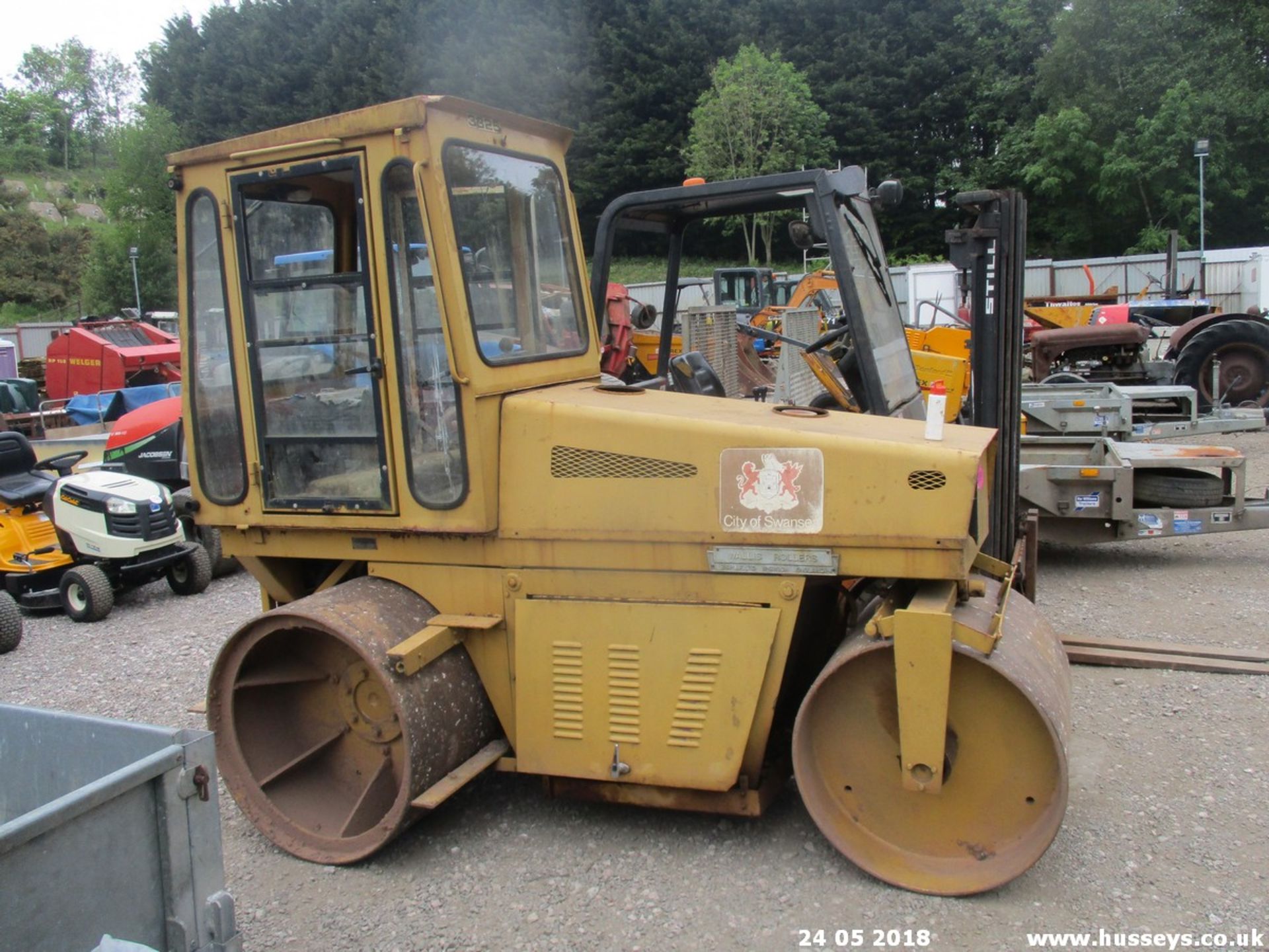 WALLIS QB3/B ROAD ROLLER SERIAL 8412015 - Image 2 of 3