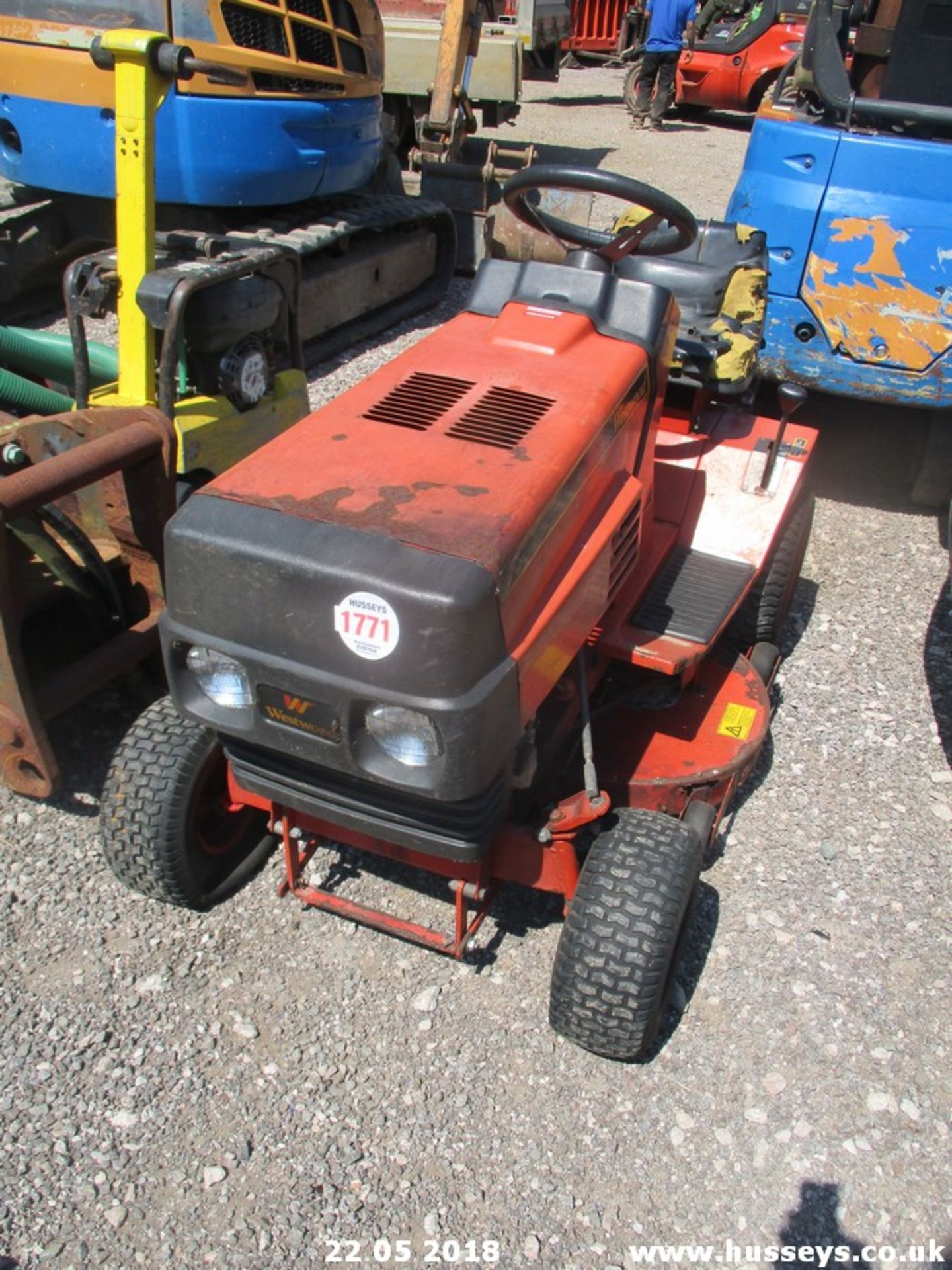 WESTWOOD T1200 RIDE ON MOWER