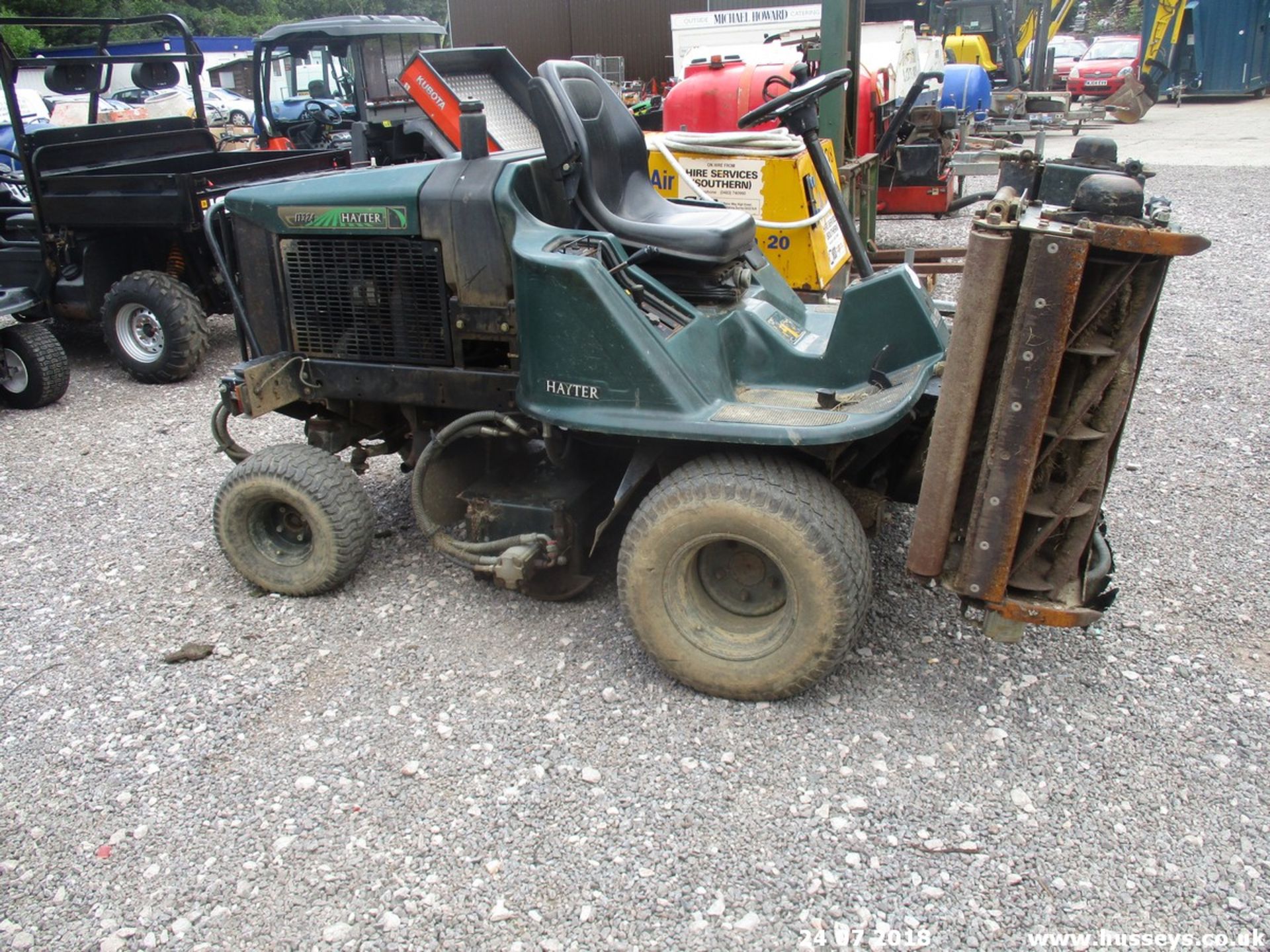 HAYTER LT 324 RIDE ON MOWER - Image 2 of 3