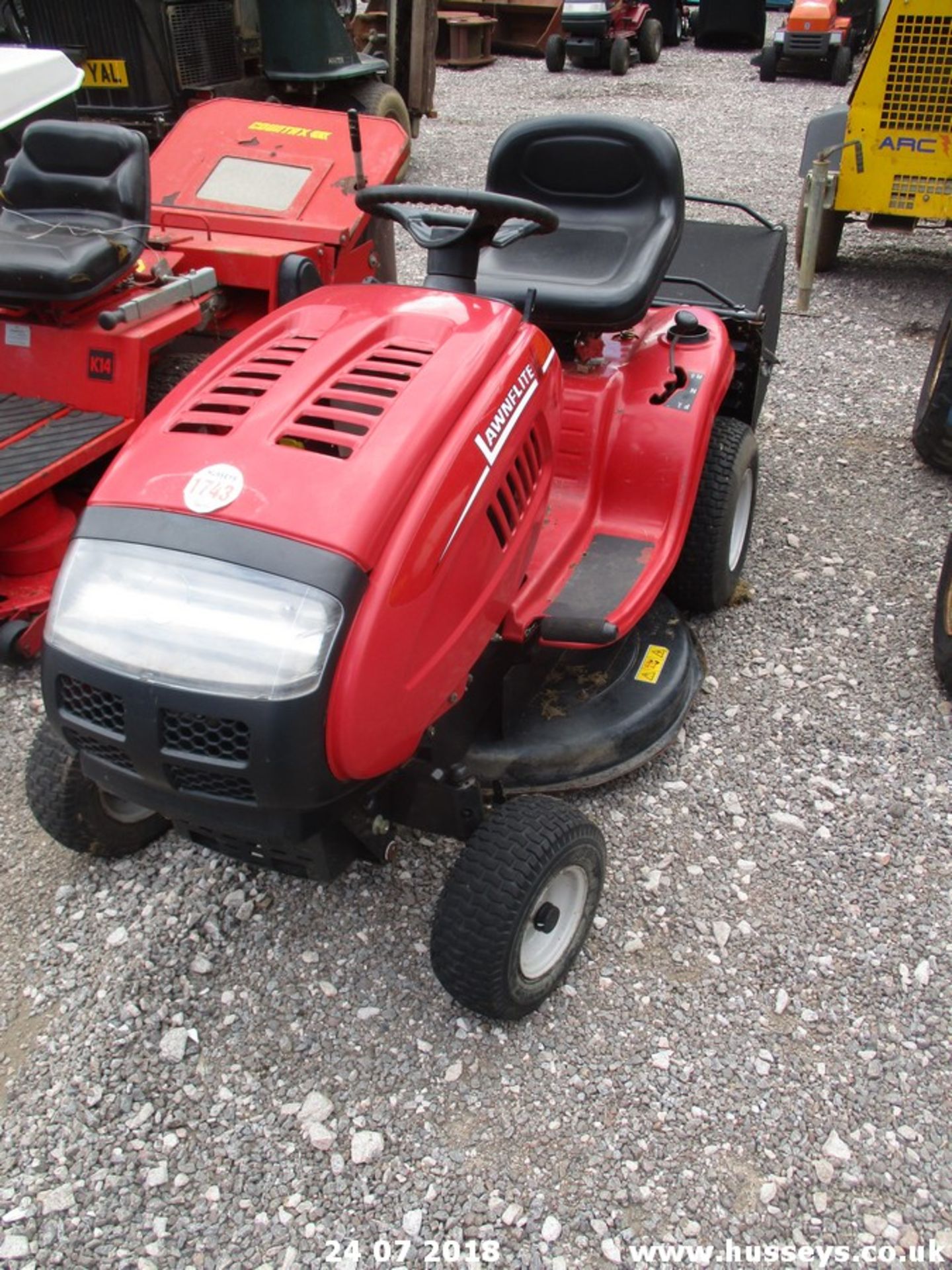 LAWNFLITE 603 RIDE ON MOWER