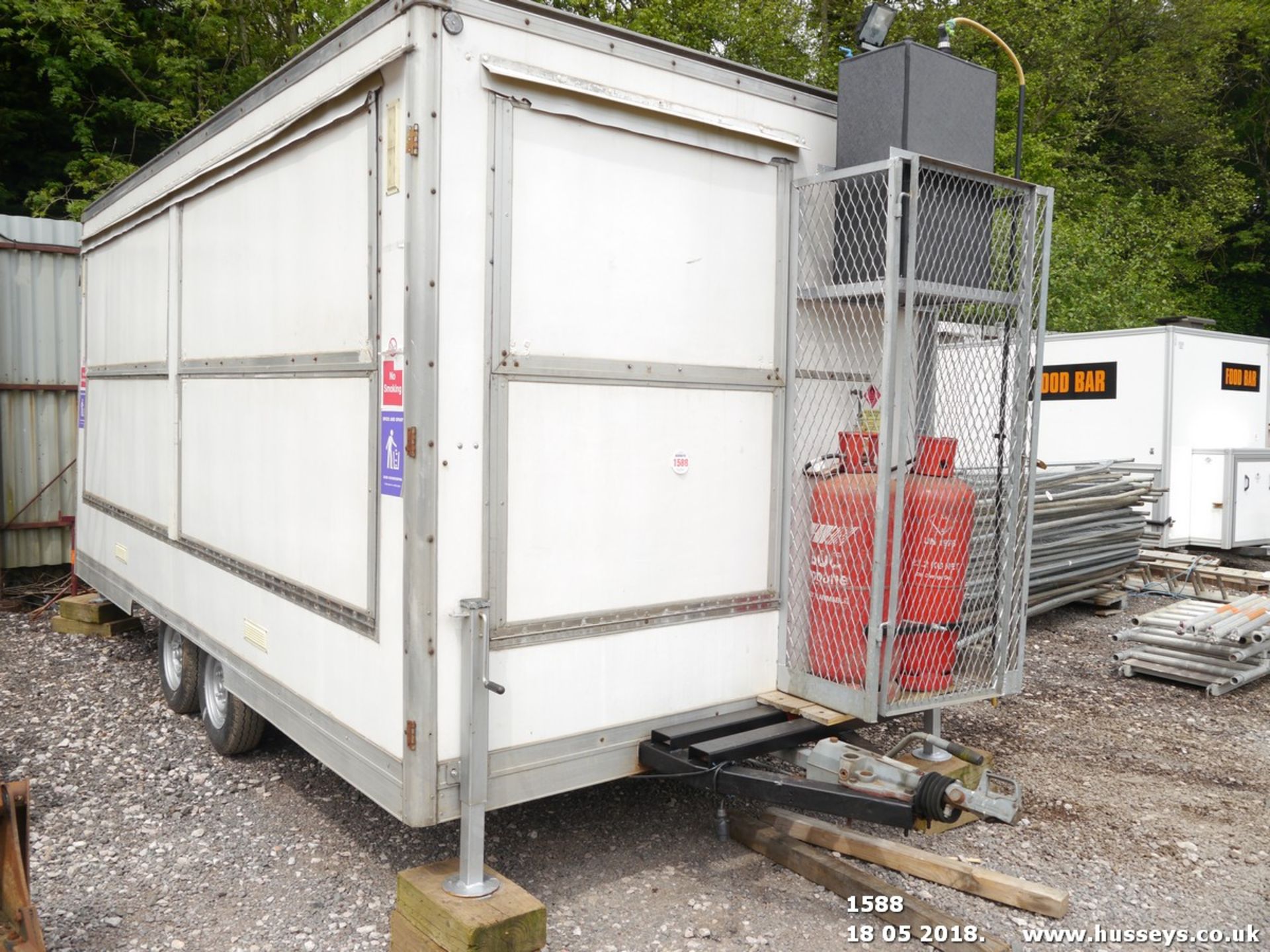 TWIN AXLE CATERING TRAILER - Image 8 of 8