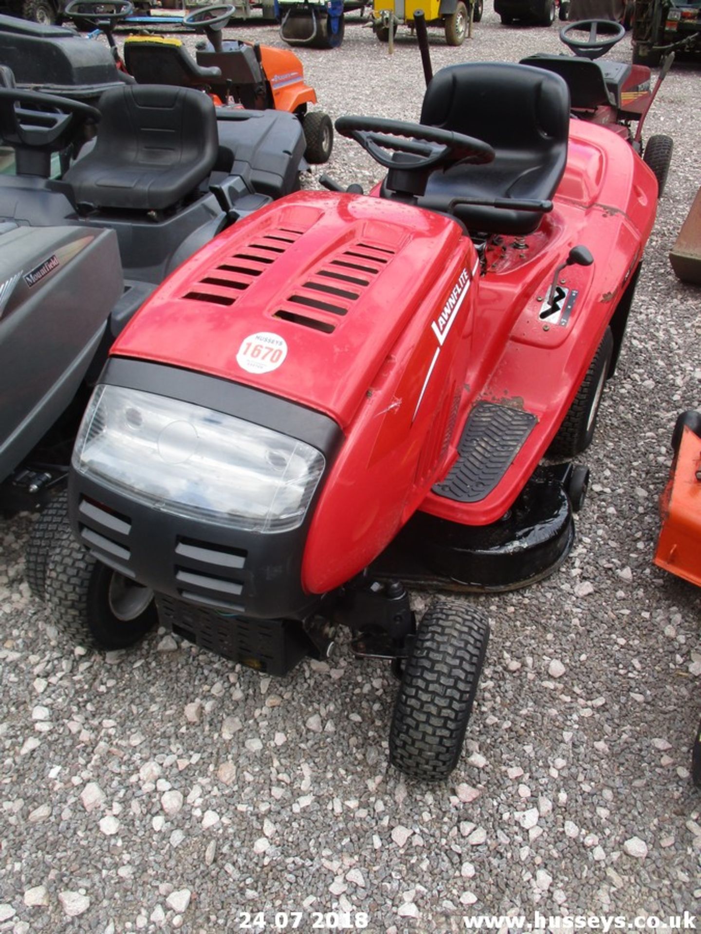 LAWNFLITE AUTODRIVE RIDE ON MOWER