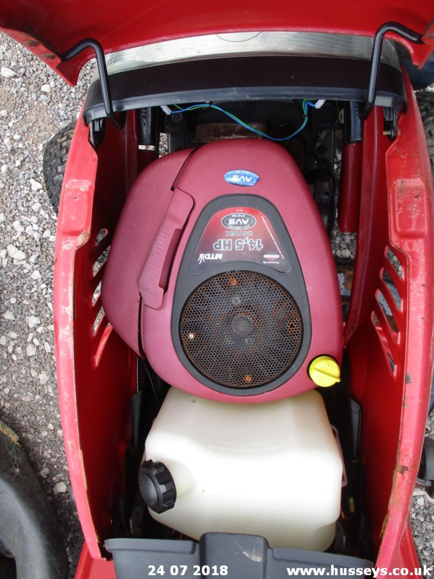 LAWNFLITE RIDE ON MOWER - Image 3 of 4