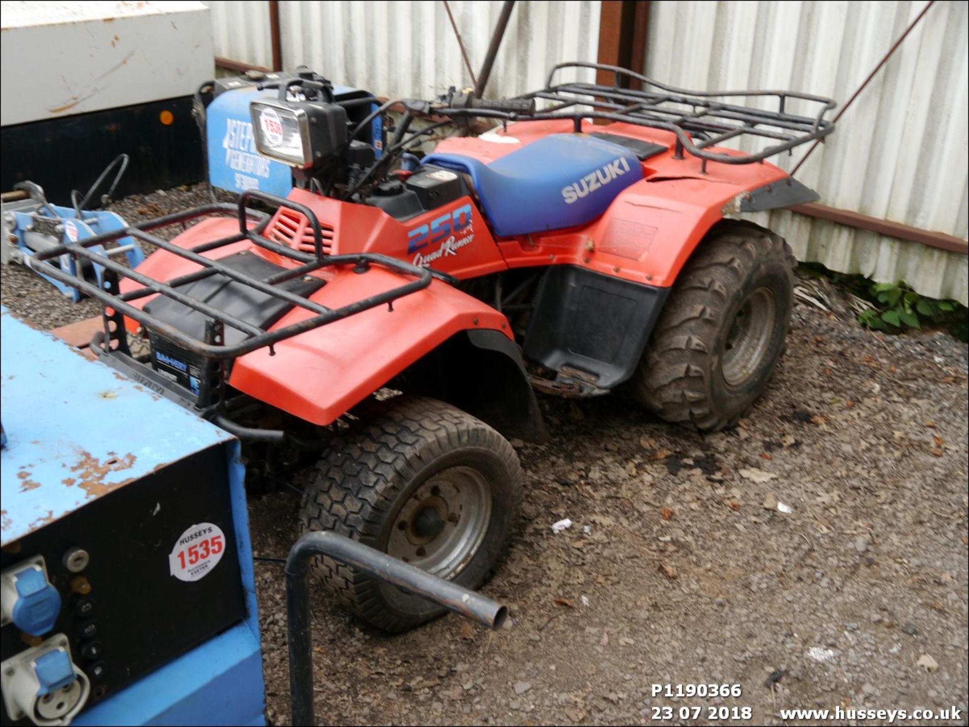 SUZUKI 250 QUAD RUNNER