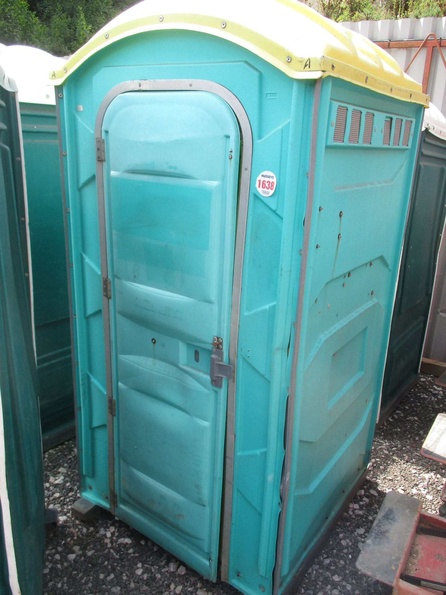 PORTABLE TOILET