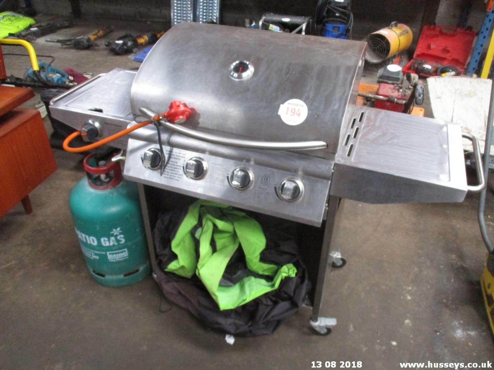 GAS BBQ C/W COVER