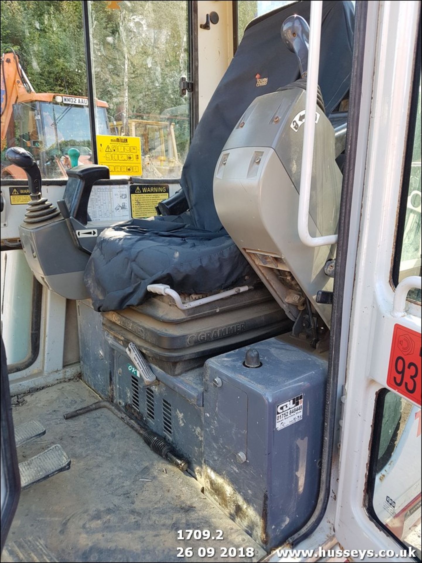 TAKEUCHI TB125 C/W 3 BUCKETS PIPED 2009. 3537 HRS - Image 3 of 8