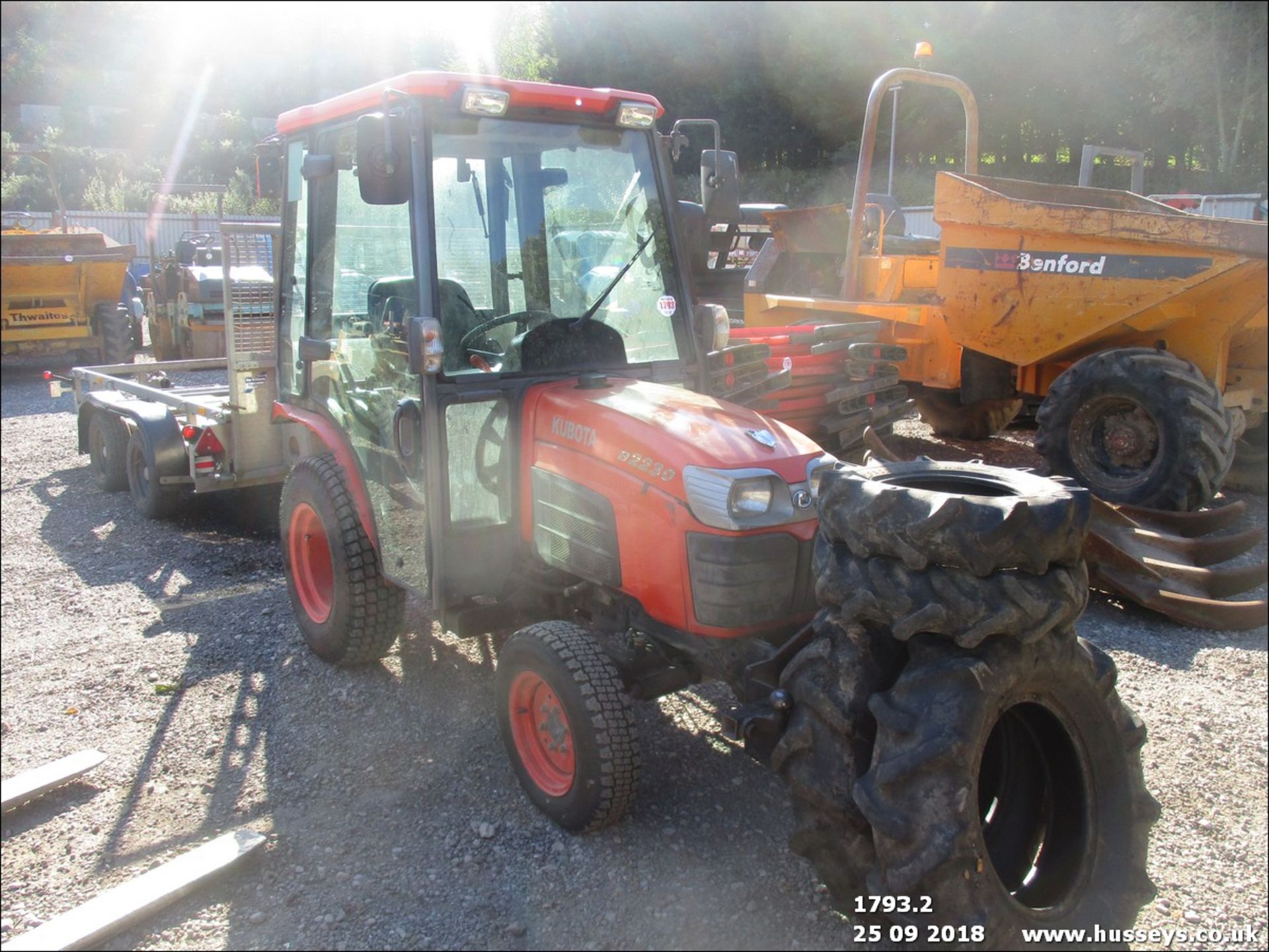 KUBOTA B2230 COMPACT TRACTOR 1027 HRS. - Image 2 of 4