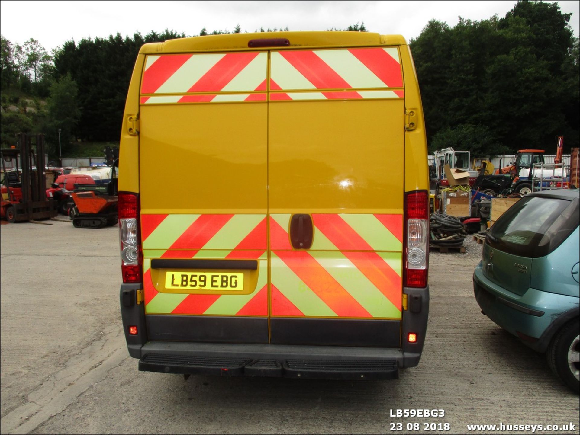 2010 CITROEN RELAY 35HDI FULLY FITTED OUT FOR TYRE FITTING - Image 3 of 9