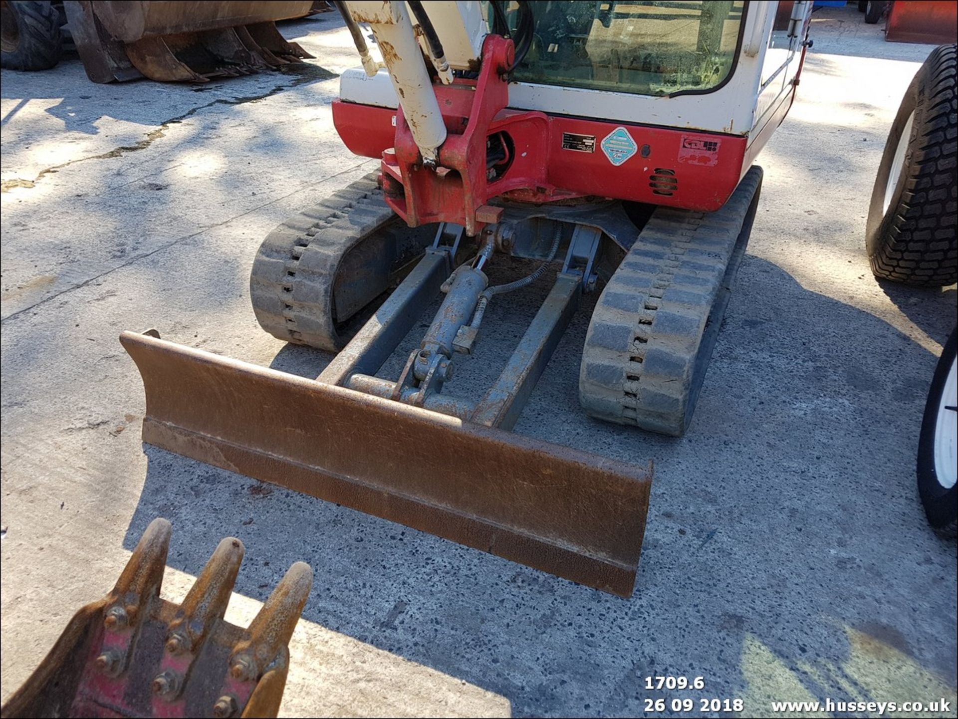 TAKEUCHI TB125 C/W 3 BUCKETS PIPED 2009. 3537 HRS - Image 7 of 8