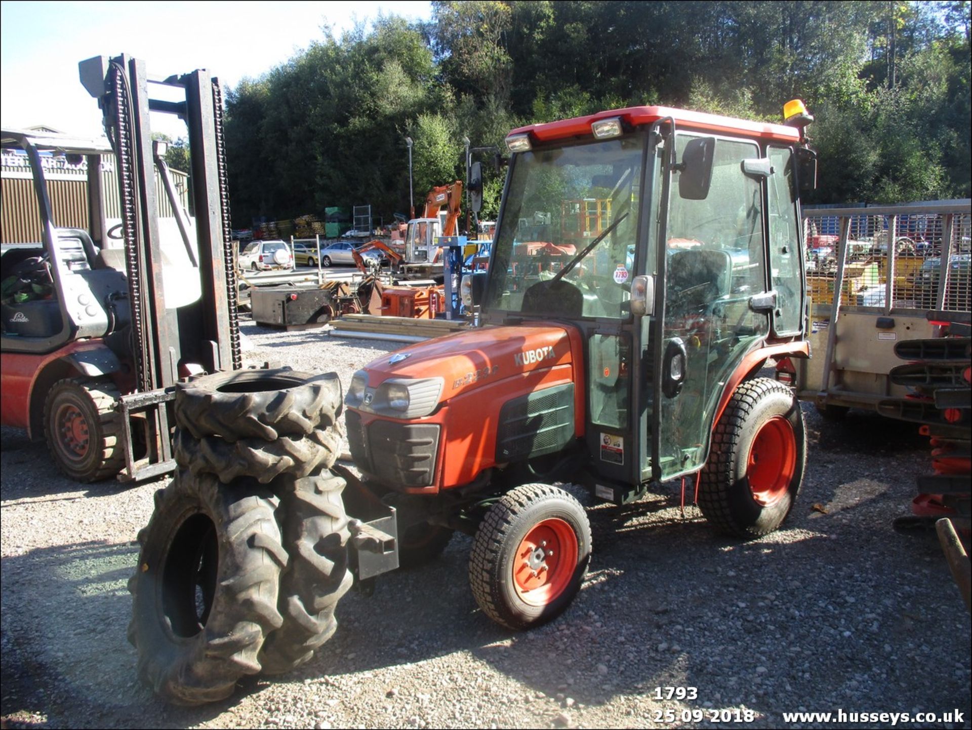 KUBOTA B2230 COMPACT TRACTOR 1027 HRS.