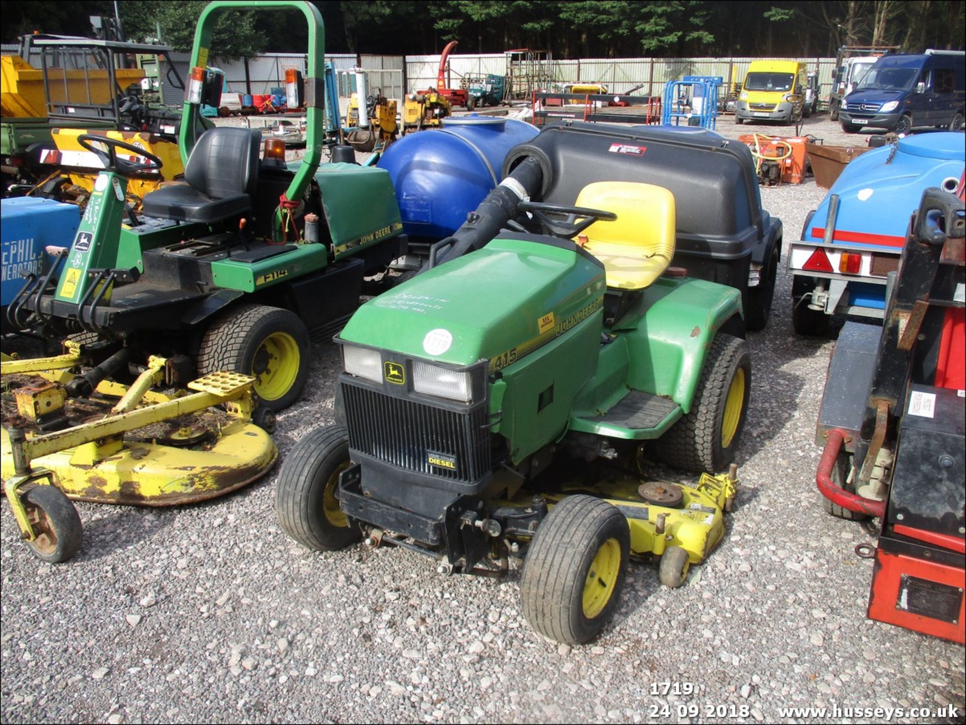 JOHN DEERE 415 MOWER