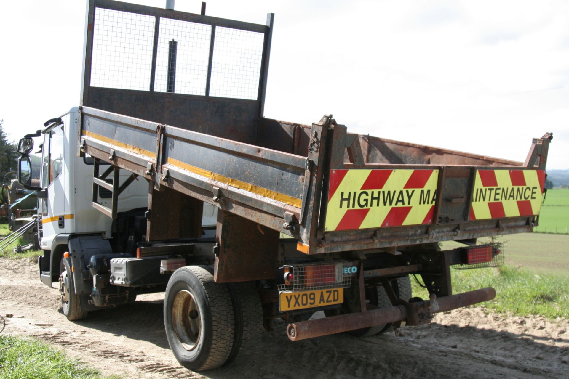 Ivedco Eurocargo Tipper Lorry YX09 AZD - Image 6 of 8