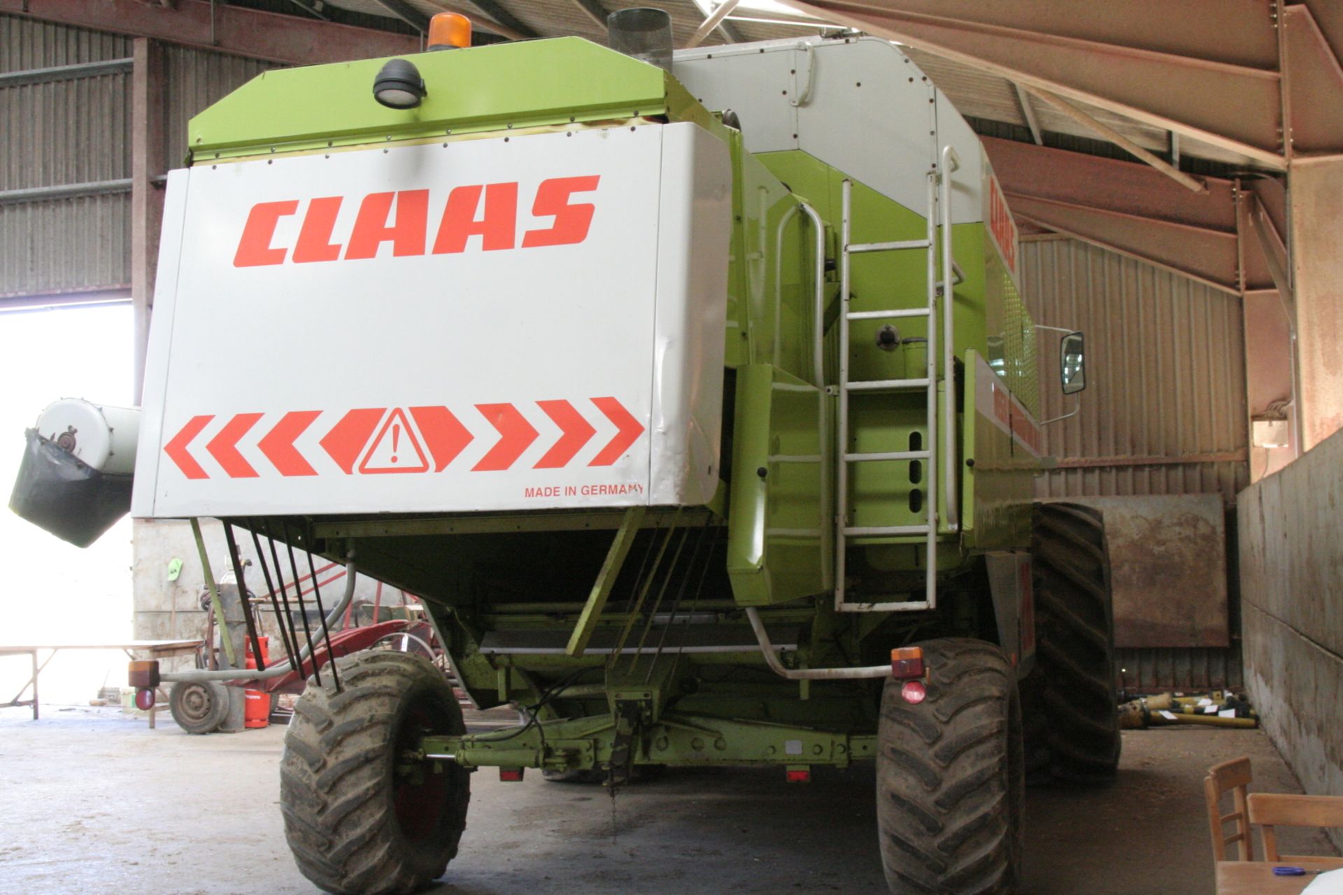 Claas Mega 218 Combine 20ft Cut L435 FSE - Image 6 of 11