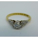 An 18ct gold and diamond Art Deco ring, 2.