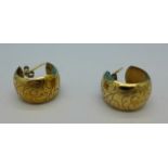 A pair of 9ct gold earrings, 2.