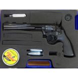 A Smith & Wesson target shooting air pistol, model 586-8", cal .177, 4.