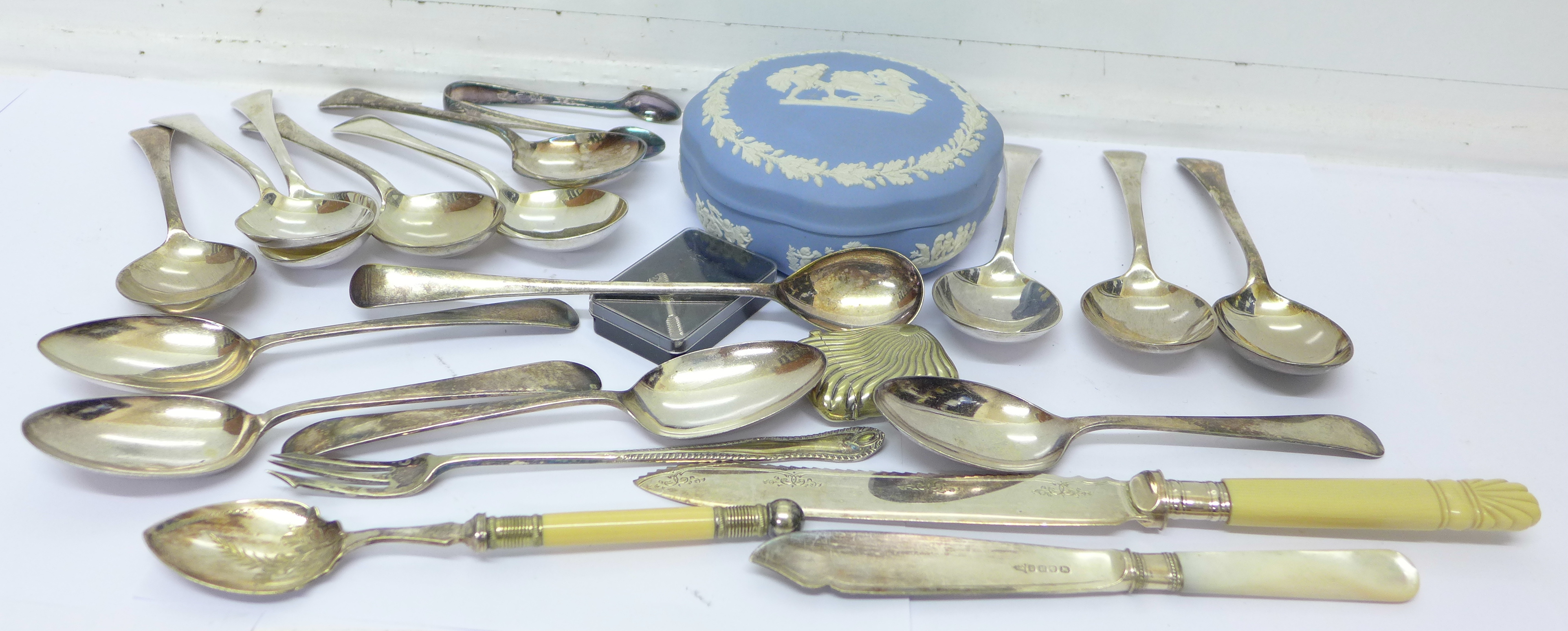 A quantity of flatware,