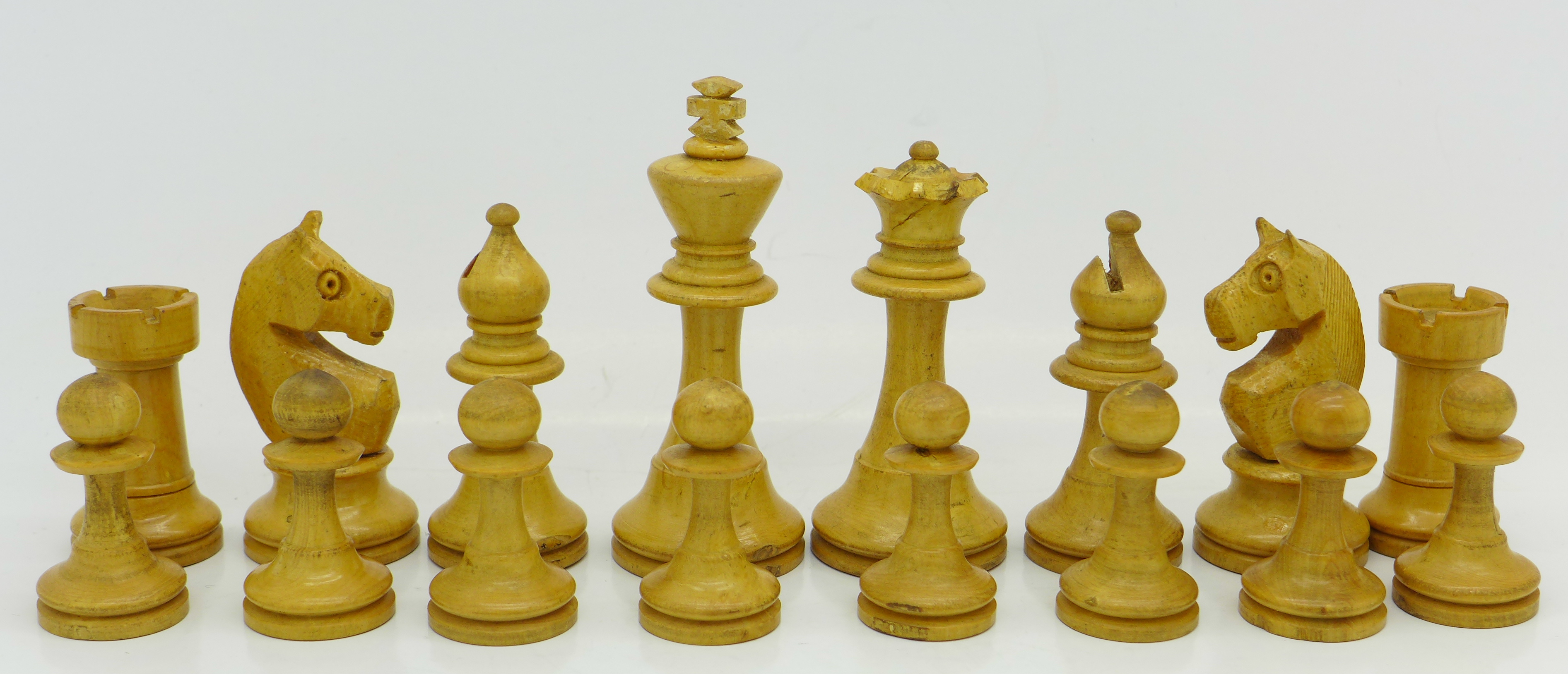 A chess set, boxed, height of king 73mm, - Image 4 of 5