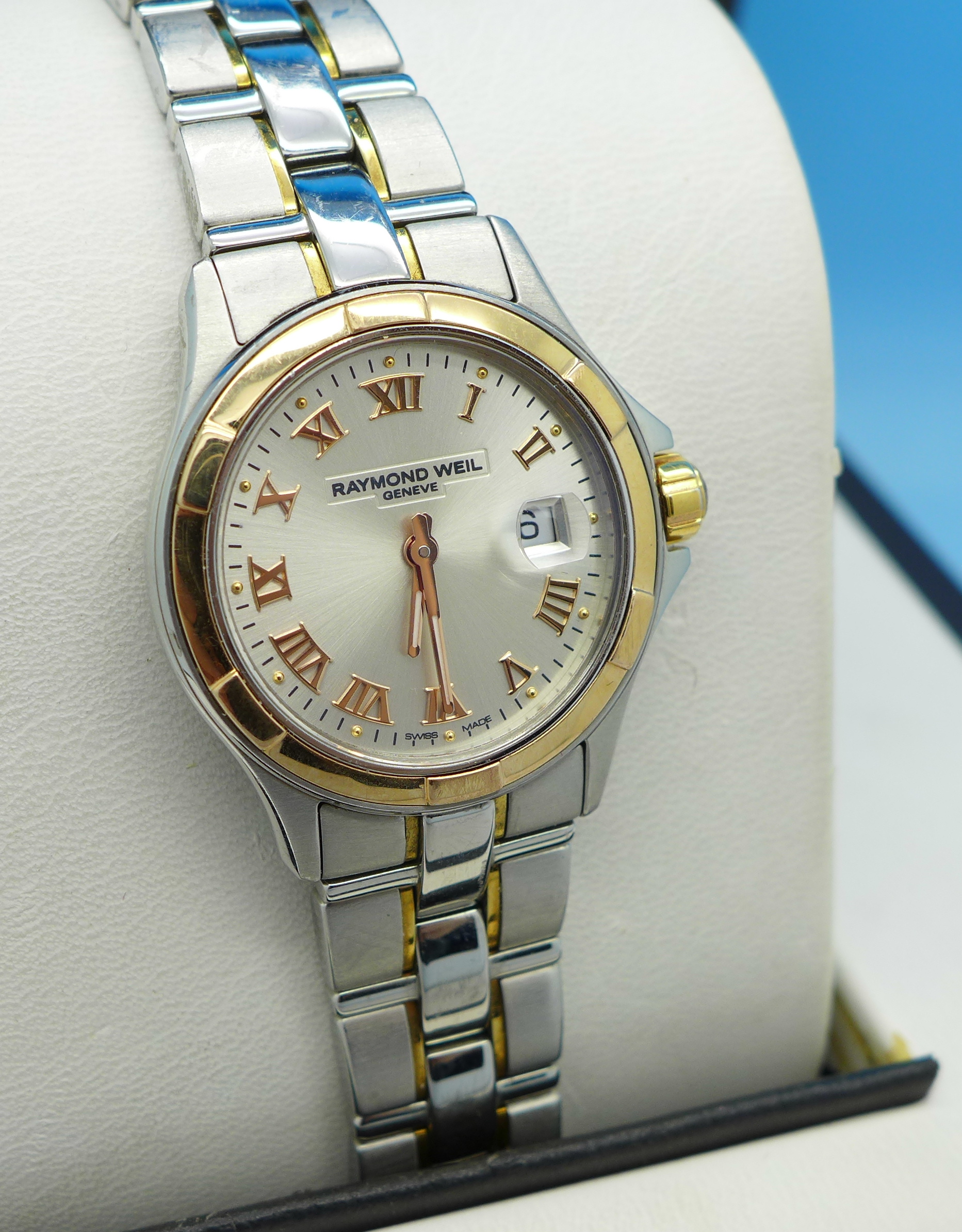 A lady's Raymond Weil wristwatch, - Image 2 of 4