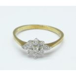 A 9ct gold cluster ring, 1.