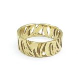 A 9ct gold openwork ring, 4.