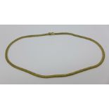 A 9ct gold necklace, 18.