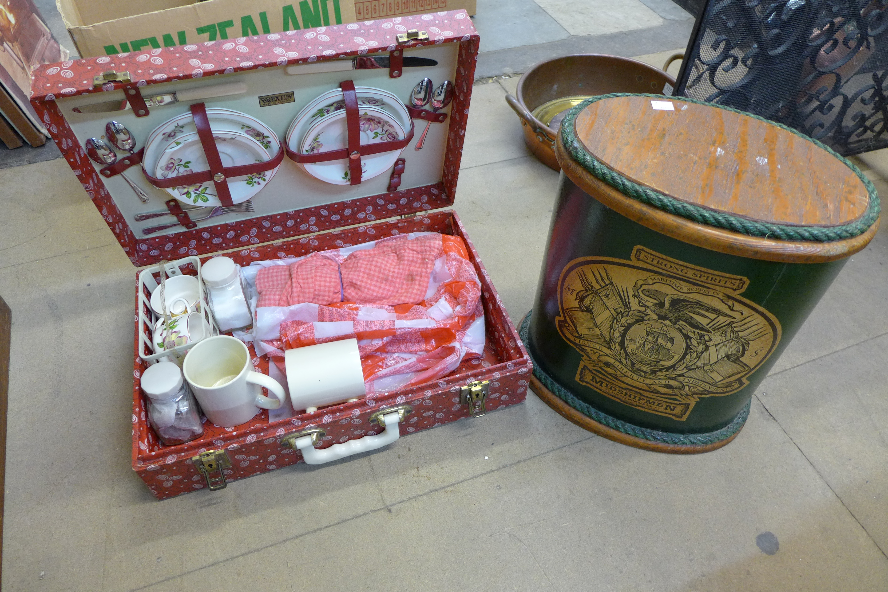 A Brexton picnic hamper and a reproduction advertising lidded box