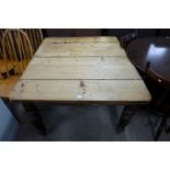 A Victorian pine kitchen table