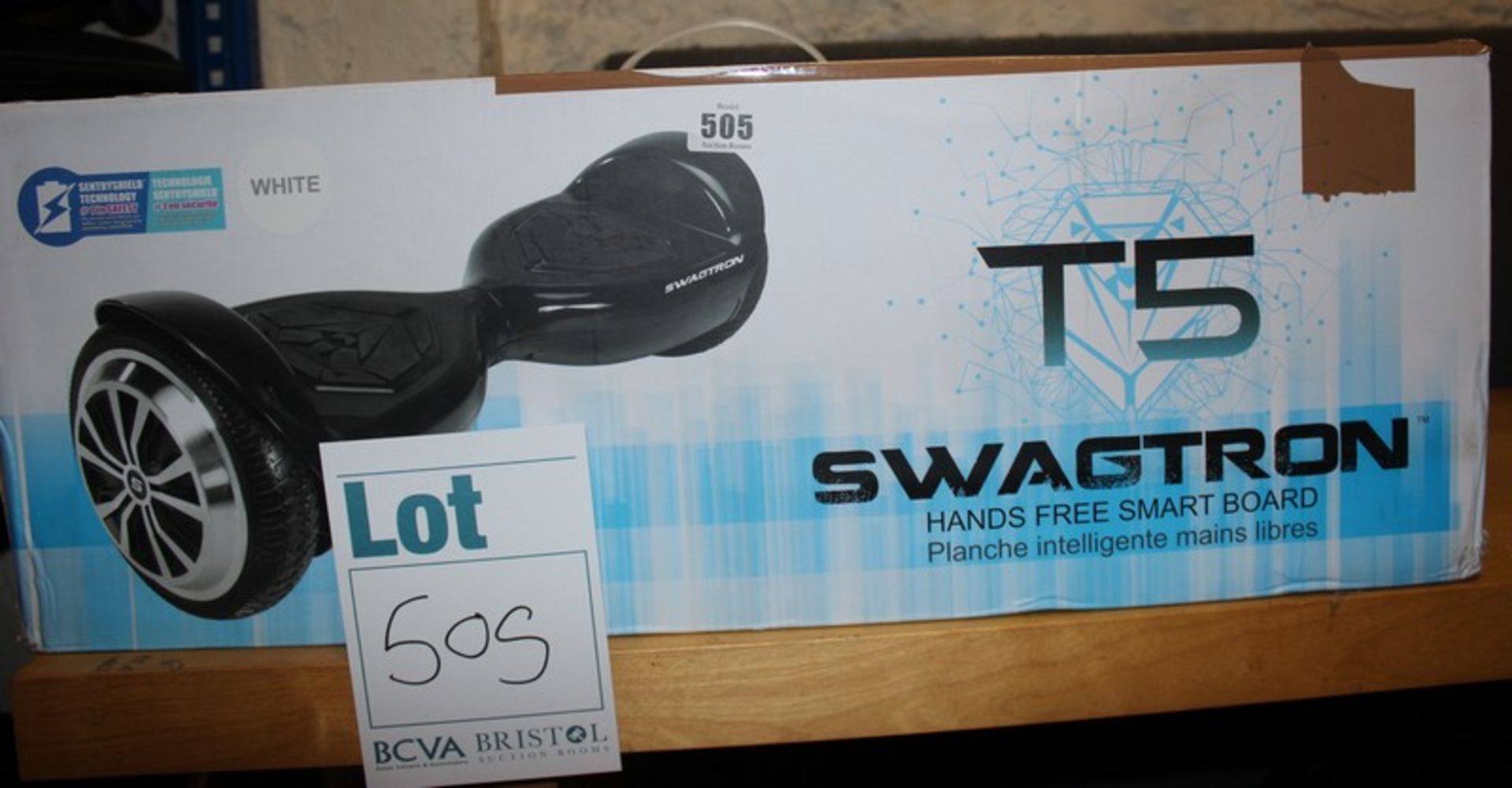 A boxed as new Swagtron T5 hands free smart board.