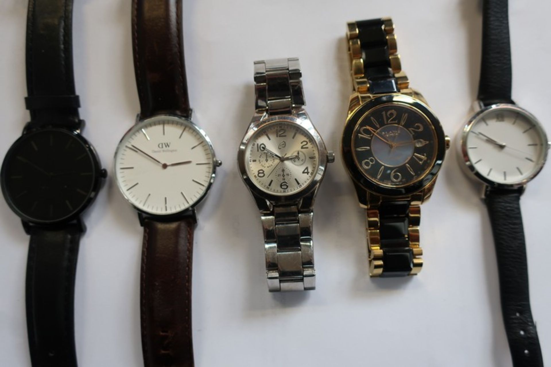 A large collection of mostly ladies watches. - Image 3 of 3