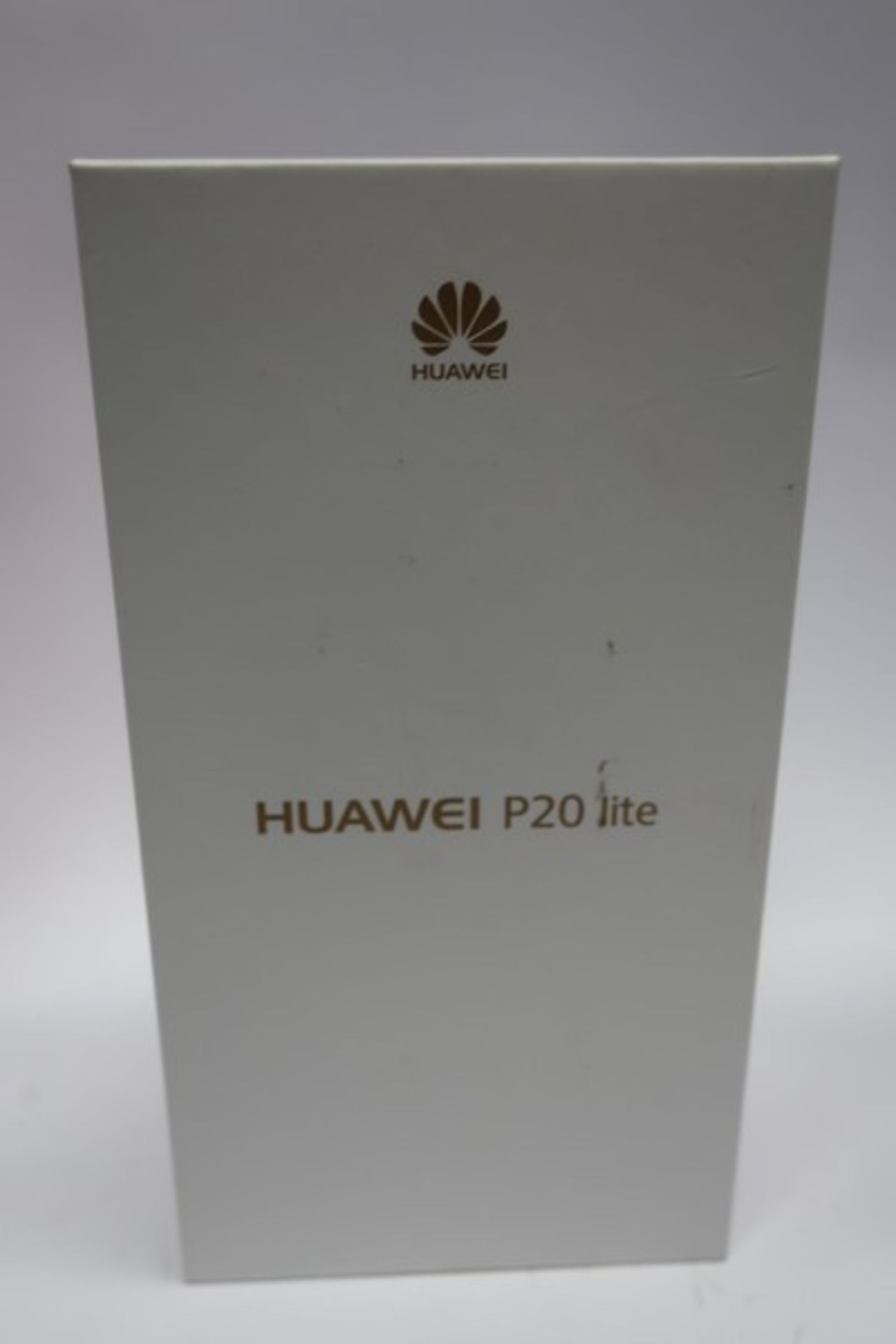 A boxed as new Huawei P20 Lite ANE-LX2 64GB dual sim in Klein Blue (IMEI: 867907032514364 /