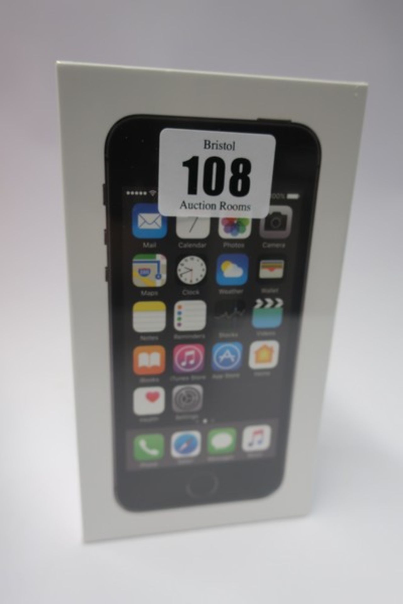 A boxed as new Apple iPhone 5s A1533 32GB in Space Grey (IMEI: 358754055524656) (Box sealed).