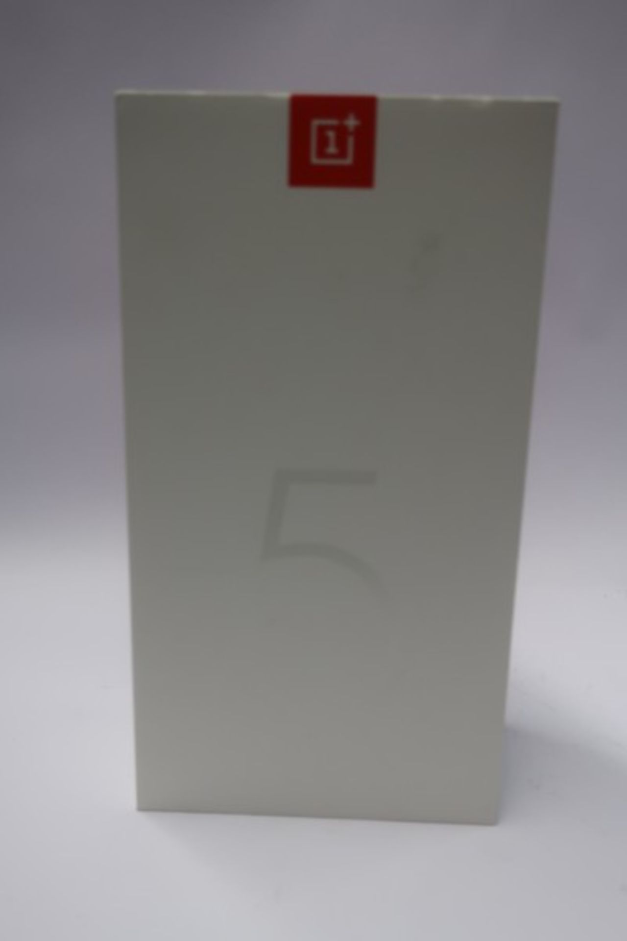 A boxed as new OnePlus 5T A5010 64GB dual sim smartphone (IMEI: 868717039843511 / 868717039843503).