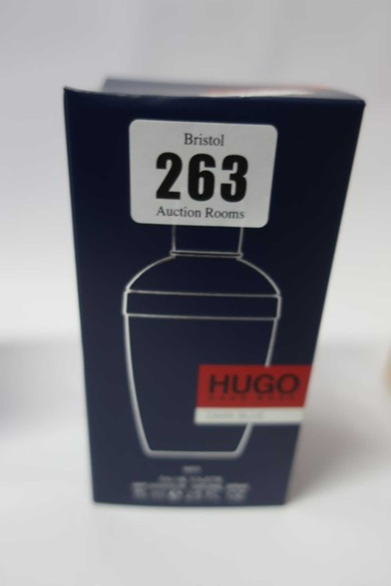 Six Hugo Dark Blue Man eau de toilette (75ml).