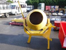 3 POINT LINK PTO DRIVEN LARGE DRUMMED CONCRETE MIXER ON LEGS [NO VAT]