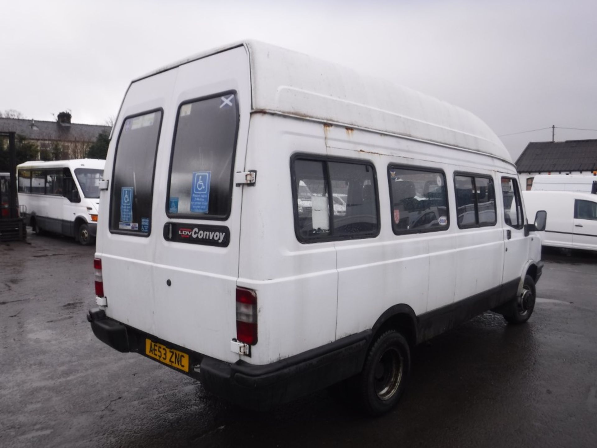 53 reg LDV 400 CONVOY TD MINIBUS, 1ST REG 10/03, TEST 06/18, 76380M, V5 HERE, 2 FORMER KEEPERS [NO - Image 4 of 6