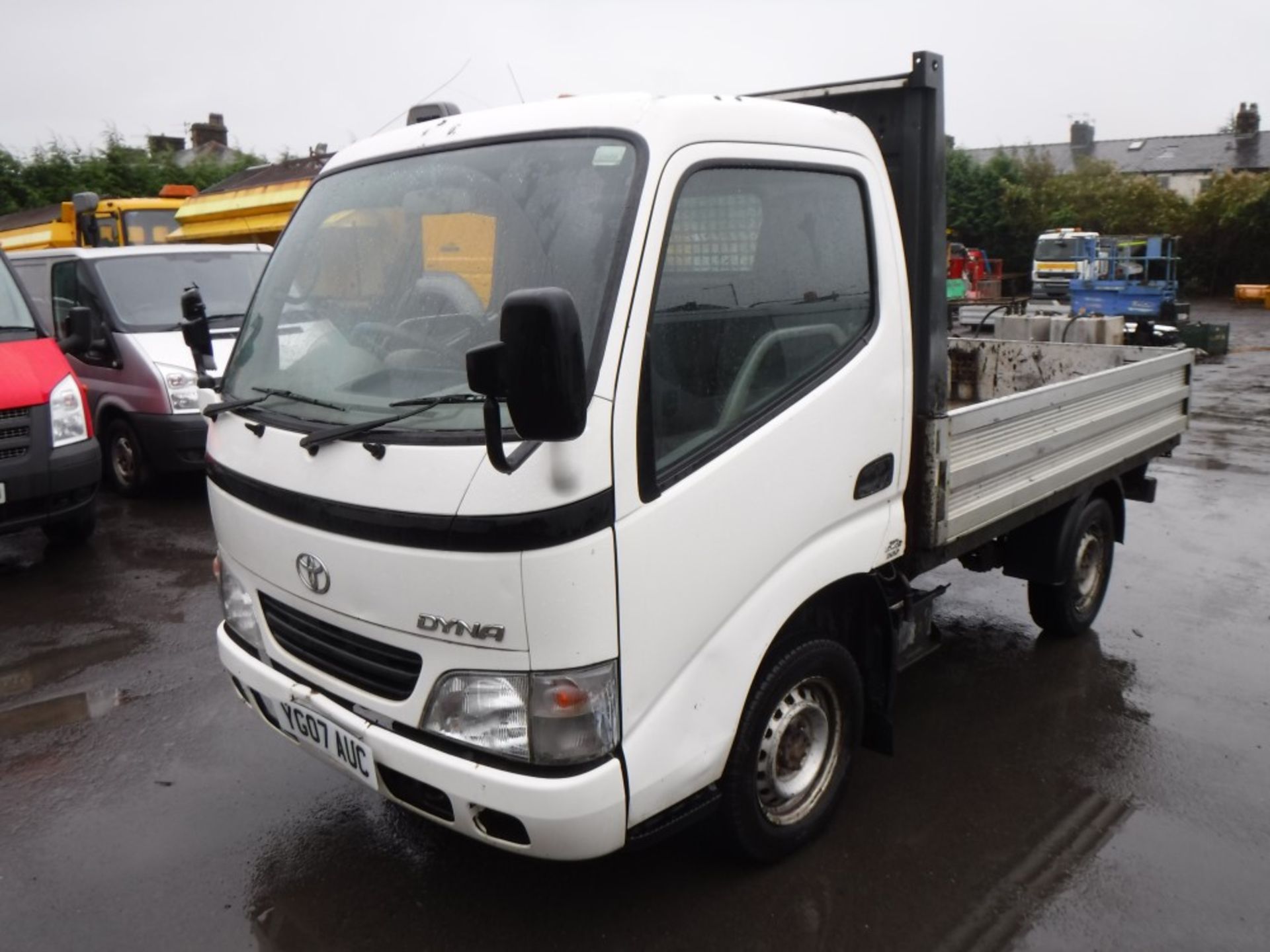 07 reg TOYOTA DYNA 300 D-4D DROPSIDE LORRY, 1ST REG 08/07, 100929M WARRANTED, V5 HERE, 1 OWNER - Image 2 of 5